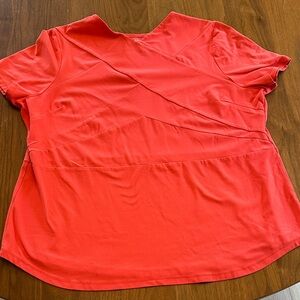 UNIVERSAL STANDARD Top